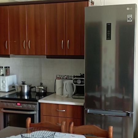 M&J Apartments Nikíti Eksteriør bilde